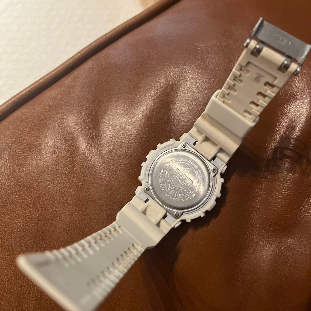 G-SHOCK GA-110RG White 〔NEW〕