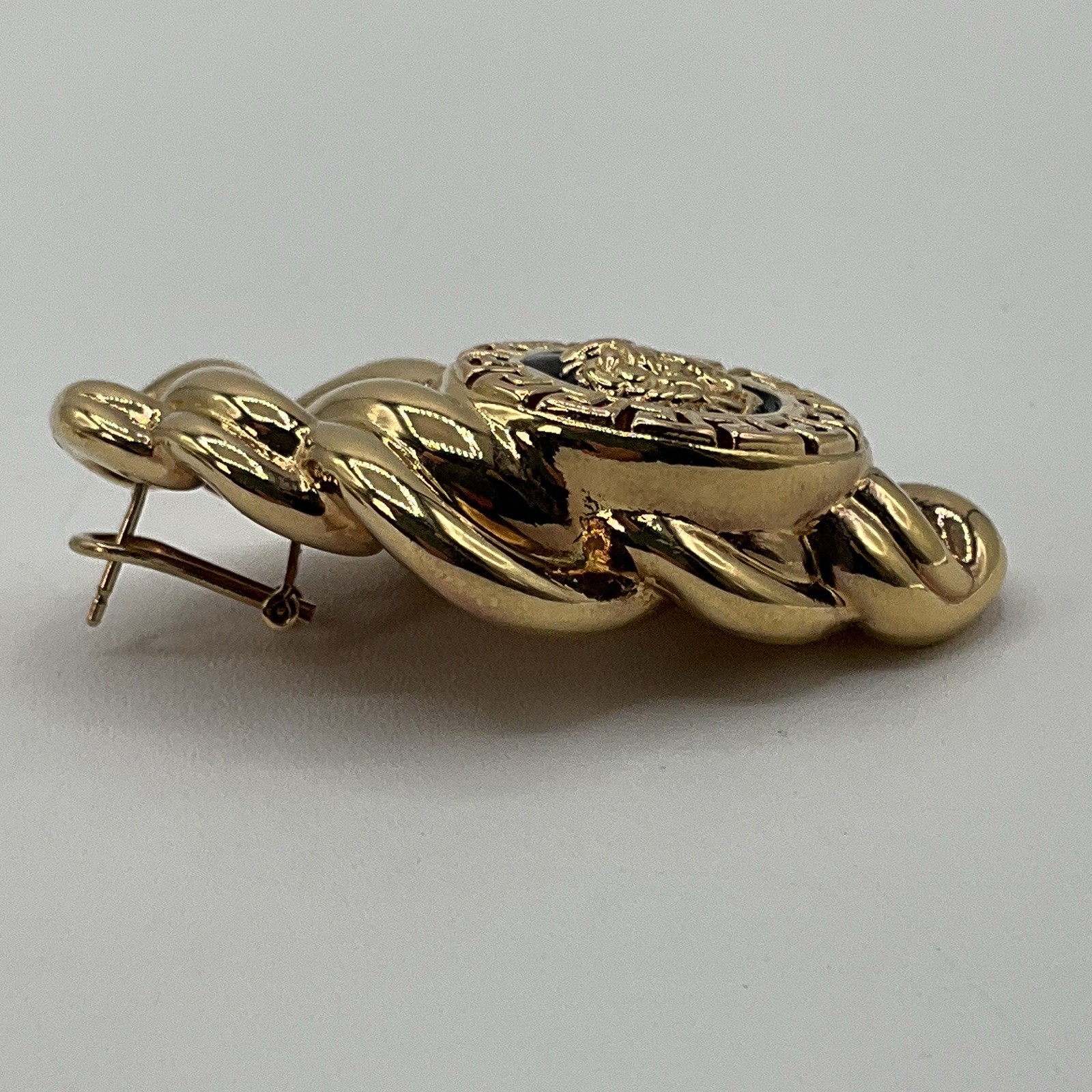 Vintage Medusa Head 18K Hollow Gold Chunky Earrings Made In Italy 11.7g