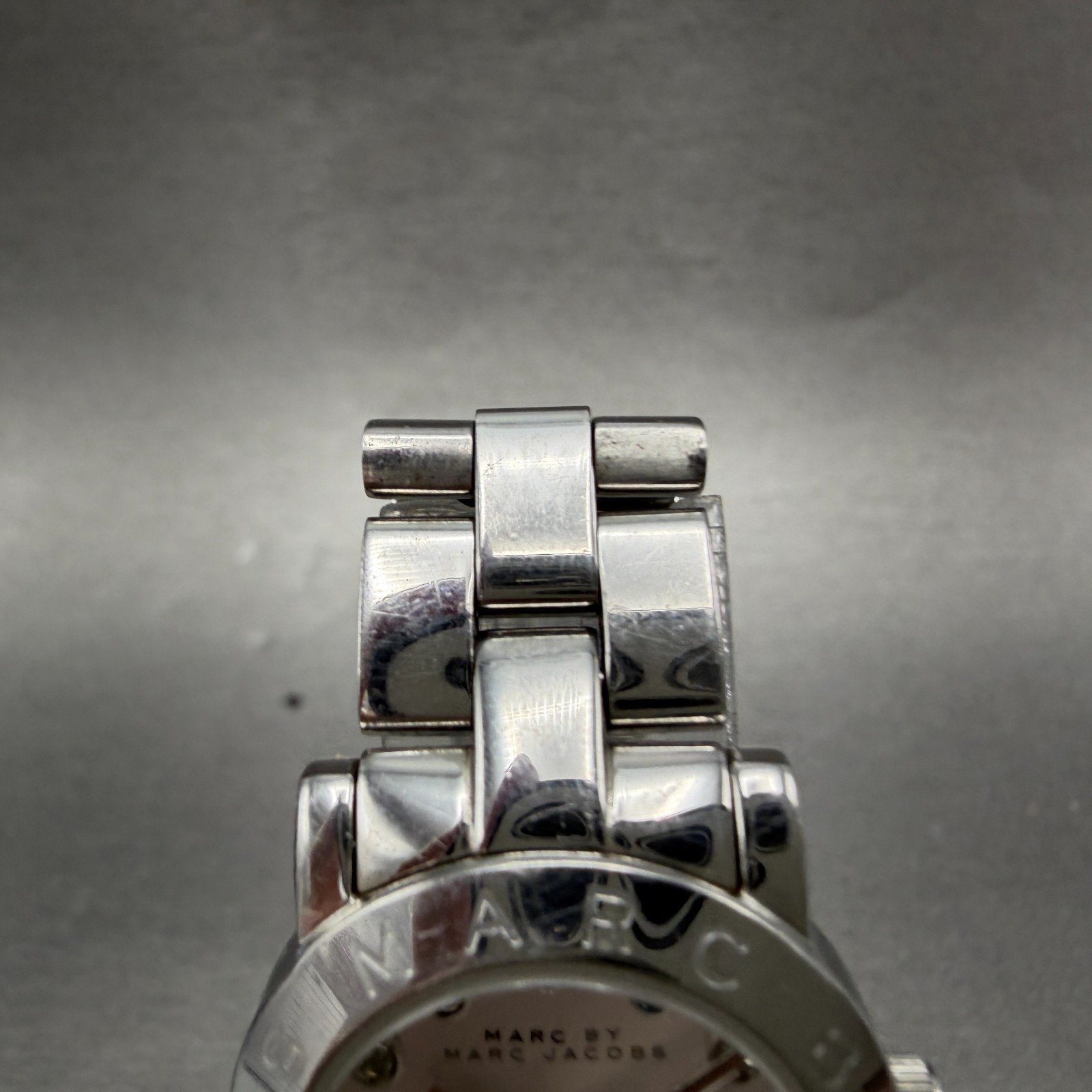 Marc By Marc Jacobs Watch Women 26mm Silver Dial Steel Round MBM3146 New Battery