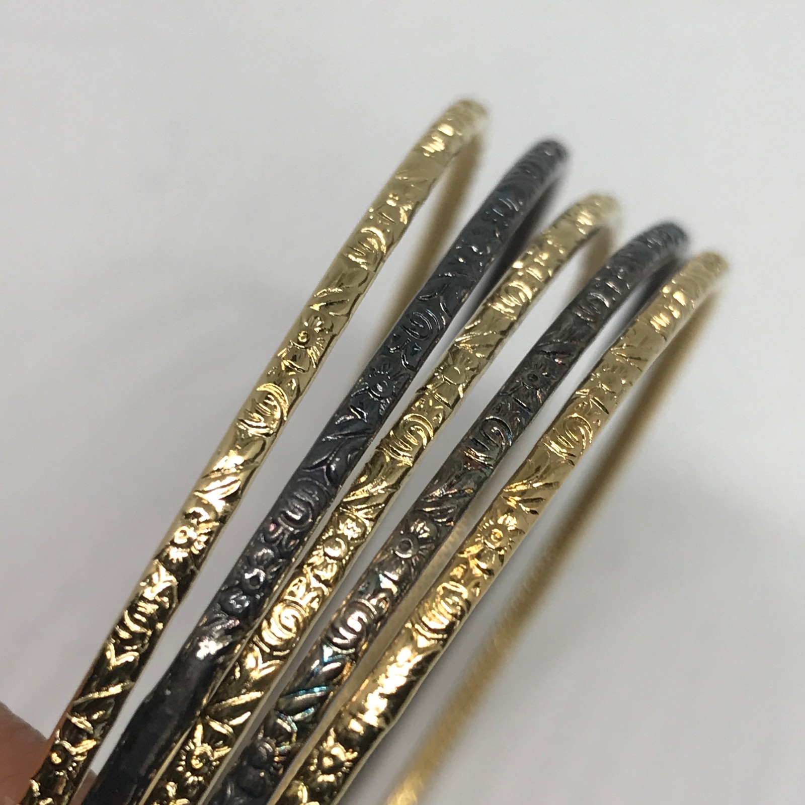 Lot of 5 Vintage Silver/Gold/Copper Tone 7″ Bracelet Bangle Diamond Cut NOS NOI