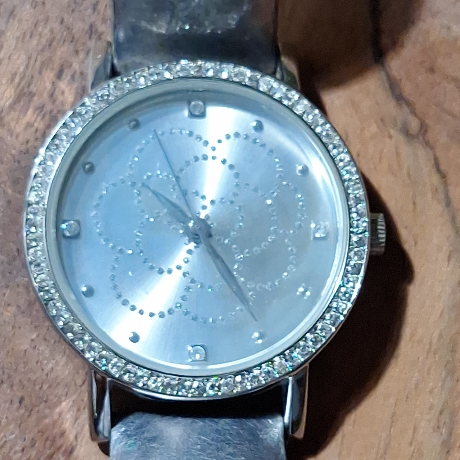 White House Black Market Women’s Quartz Analog Dress Watch Silver/Gray Leather