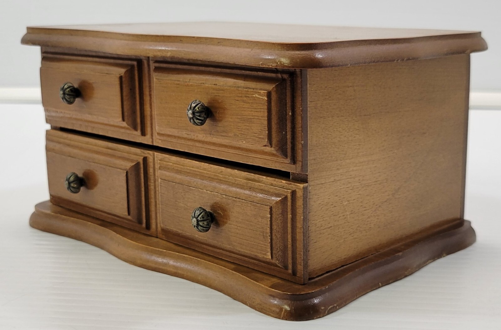 E) Vintage Mele Wooden Flip Top Jewelry Box Table Top
