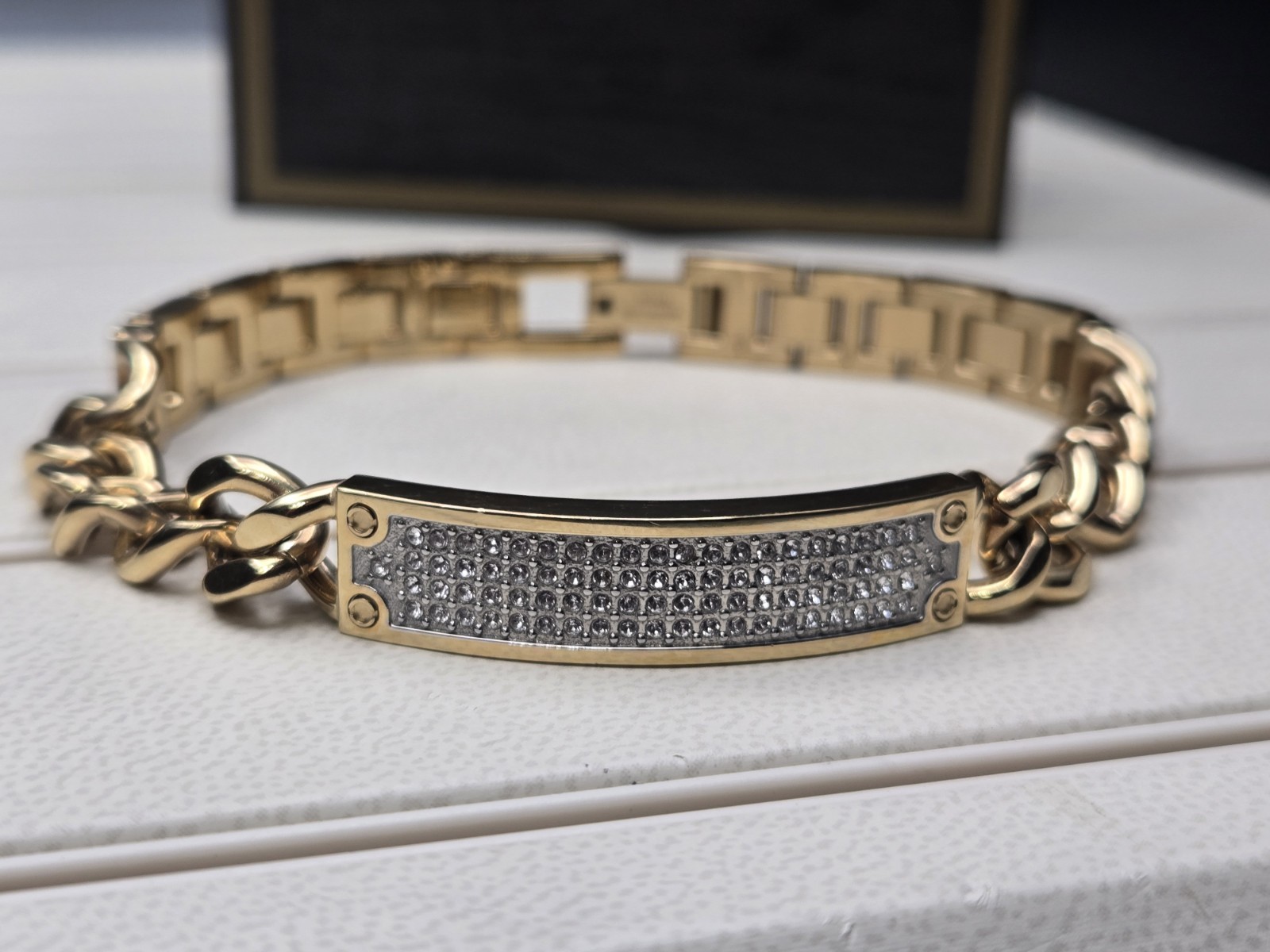 Bulova 98K106 Genuine Gold Tone Crystal Bracelet OEM Gift Set Bracelet Only