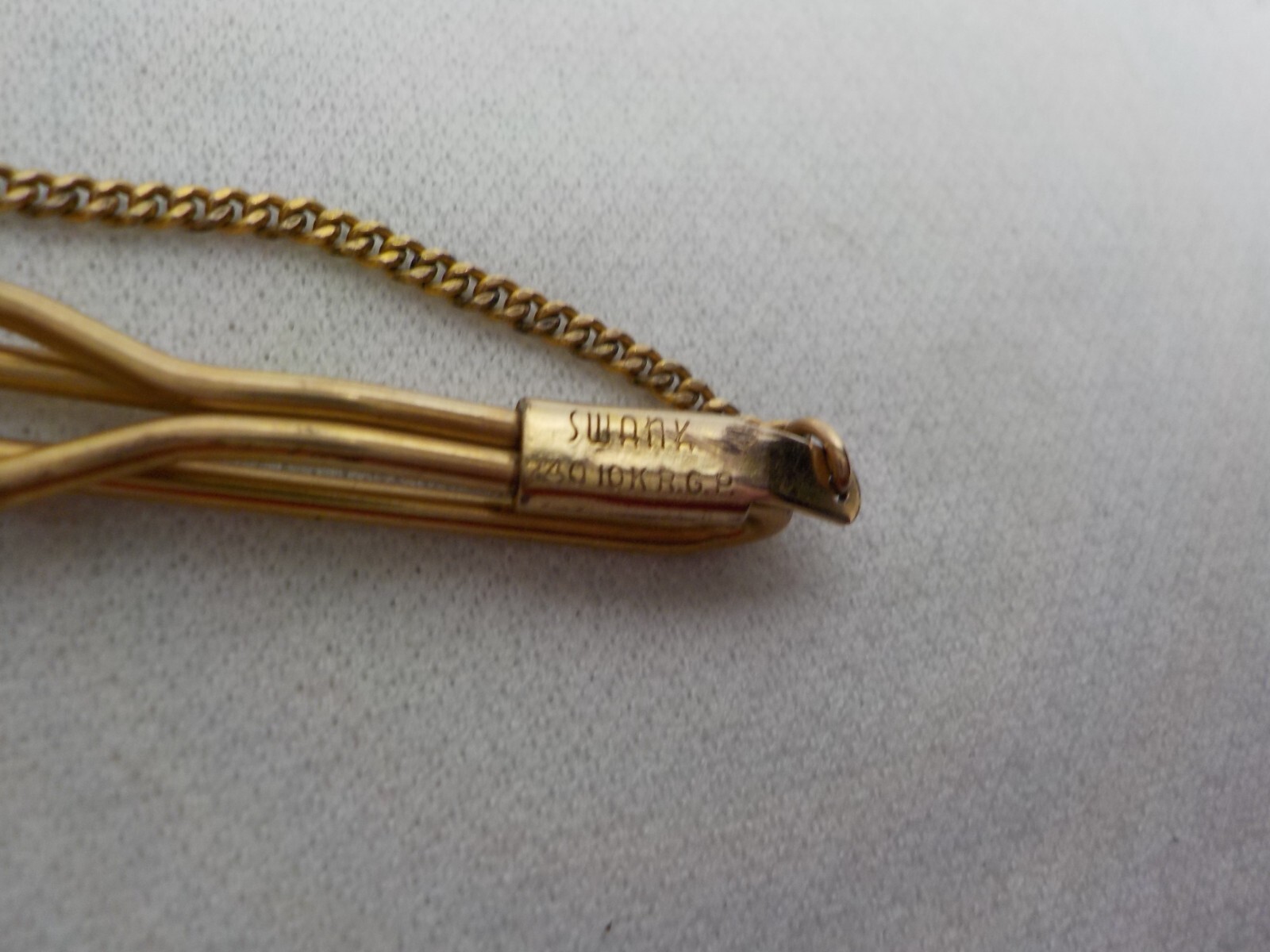 VINTAGE SWANK 1OK RGP TIE BAR WITH CHAIN
