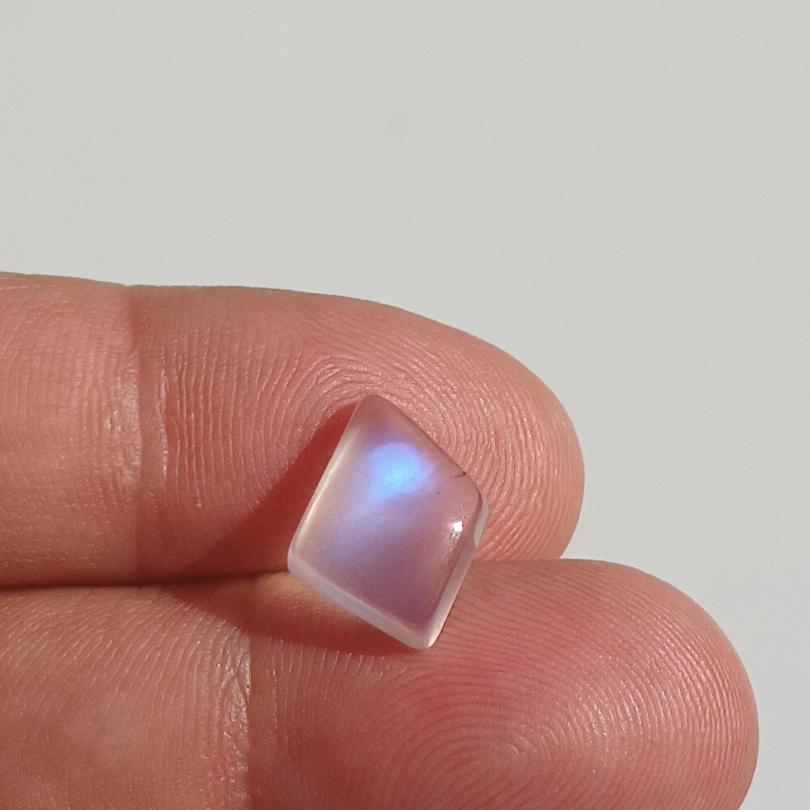 Loose Moonstone, Unique Designer Cabochon, 4.2 CT – 14.2 mm x 11.1 mm x 4.5 mm