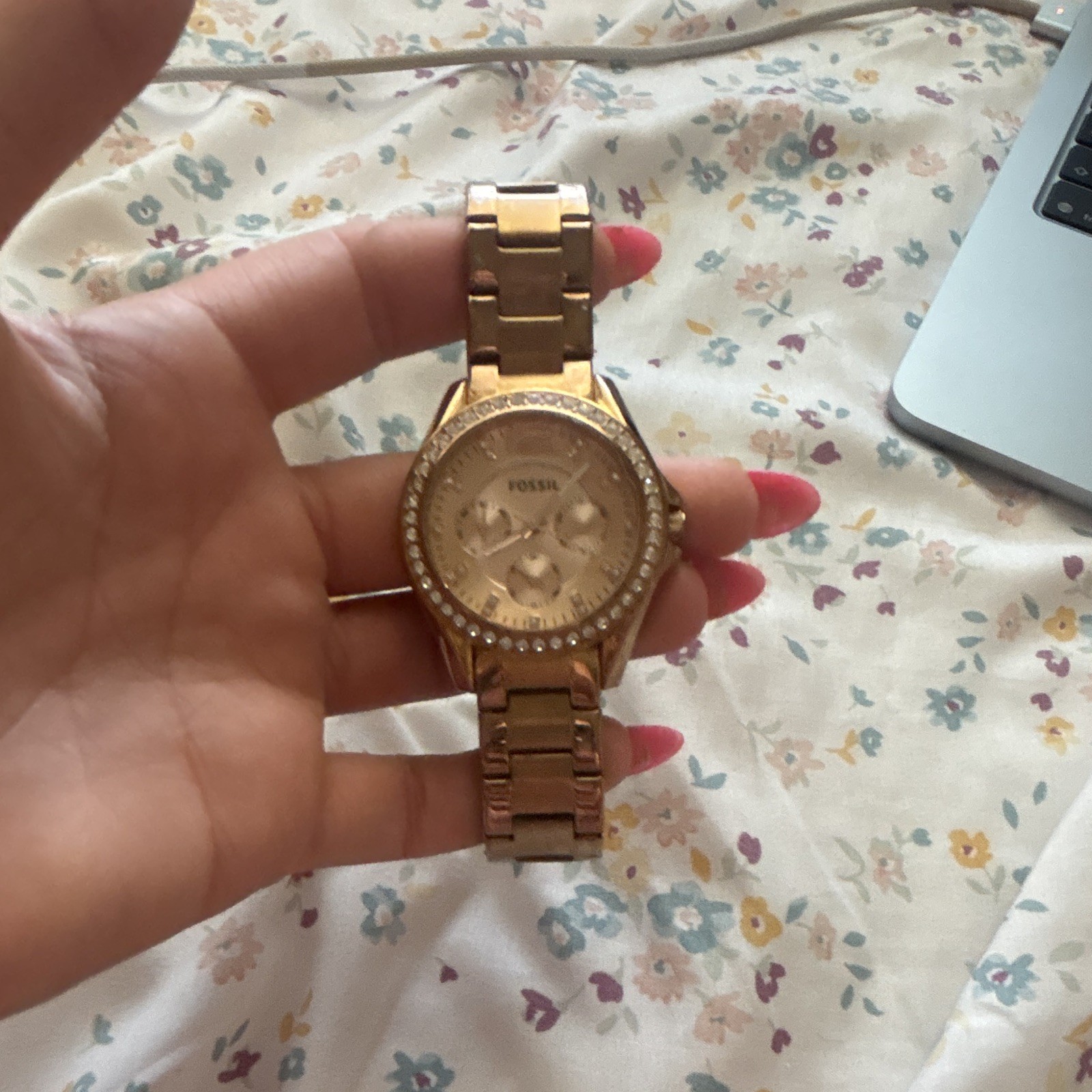 Fossil Riley Women’s Gold Tone Chronograph Quartz Crystal Bezel Bracelet