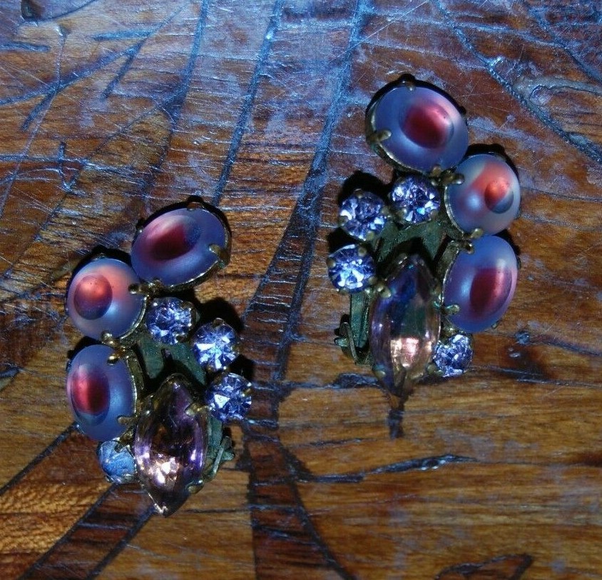 ELEGANT VTG JULIANA COUTURE PINK FROSTED CRYSTALS OPEN BACK GOLDEN CLIP EARRINGS