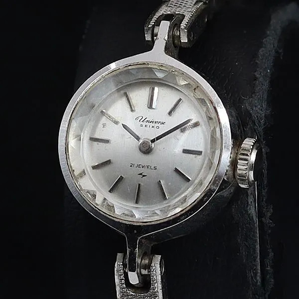 Working condition, excellent condition. Seiko Seiko Solar 18-0670 manual winding