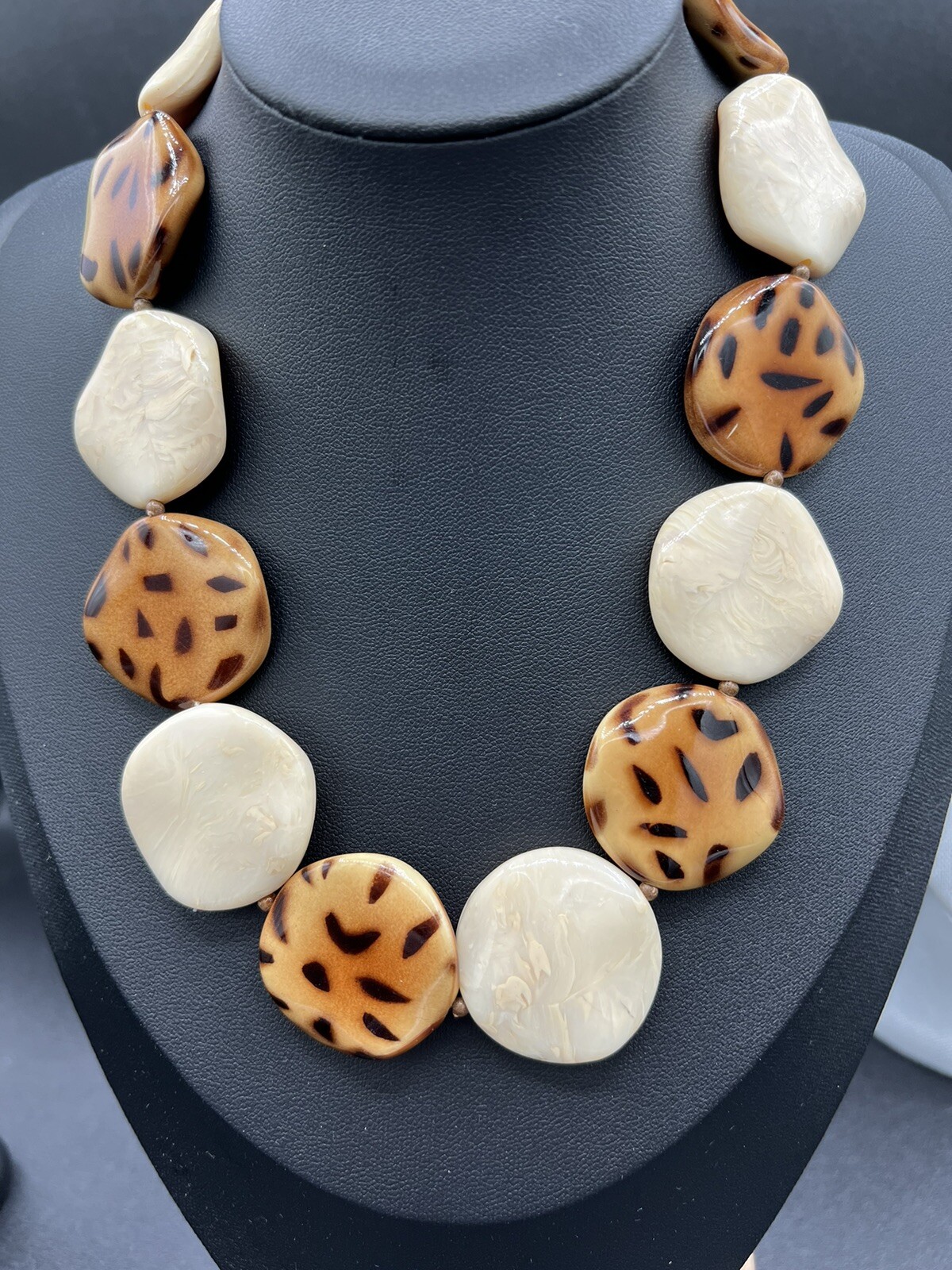 Animal Print And Cream Acrylic Disc Necklace 17” + 2” Extender