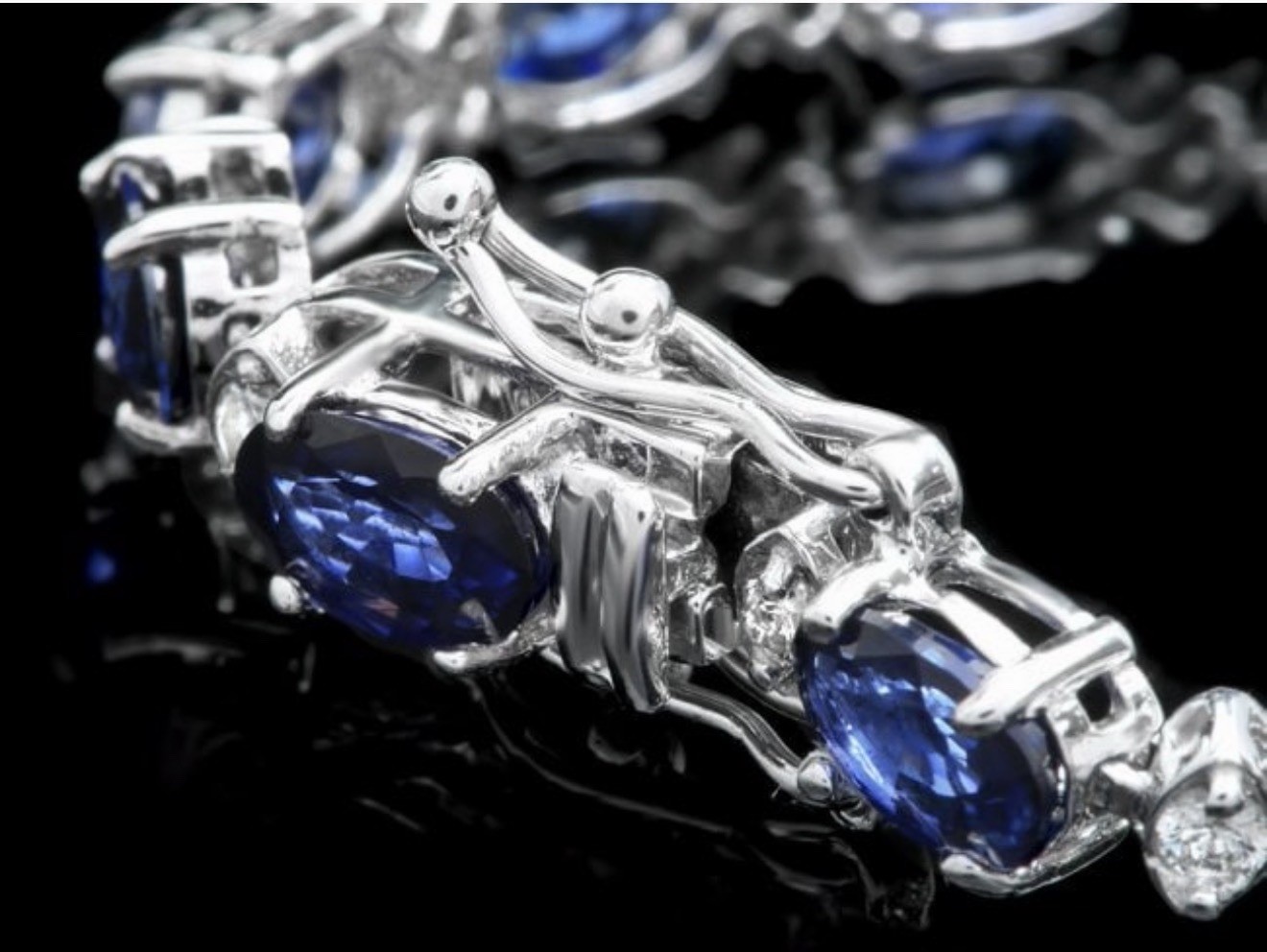 14K White Gold Blue Oval Sapphire & Diamond Tennis Bracelet Box Closure AIGL