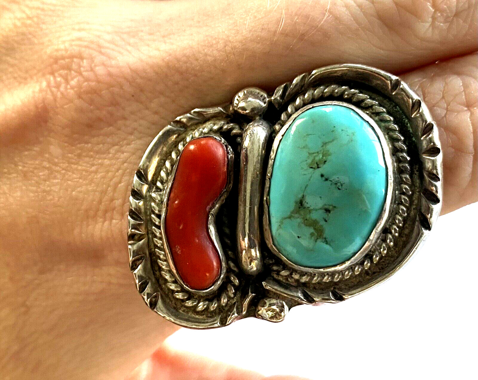 Vintage Native American Turquoise Red Coral Men’s Ring 28.41gr Size 12