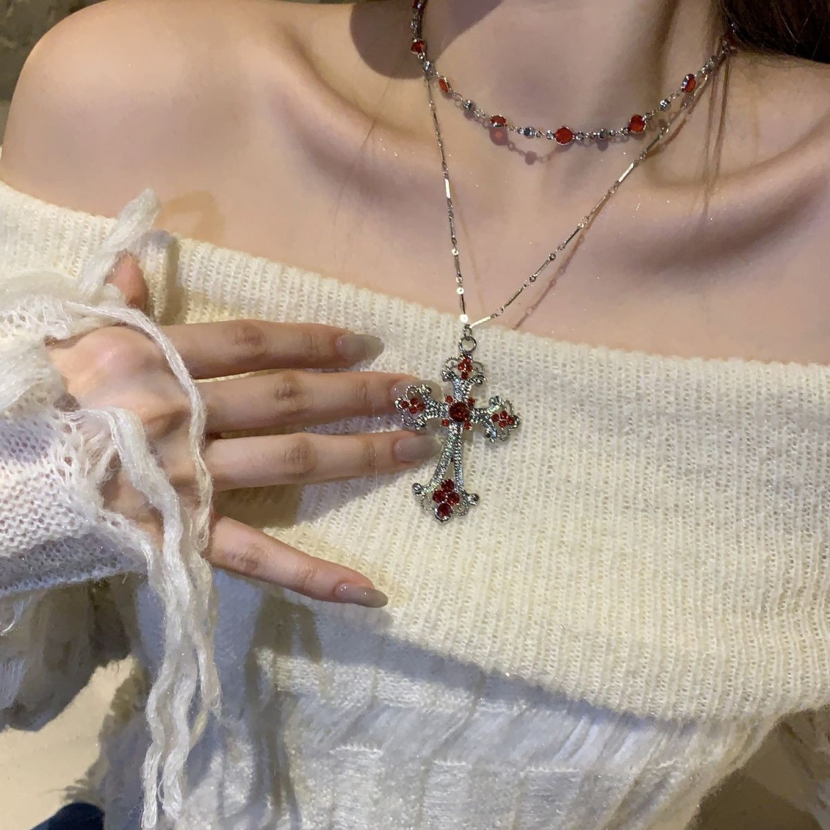 Gothic style double-layered red cross necklace for women, Y2K clavicle chain