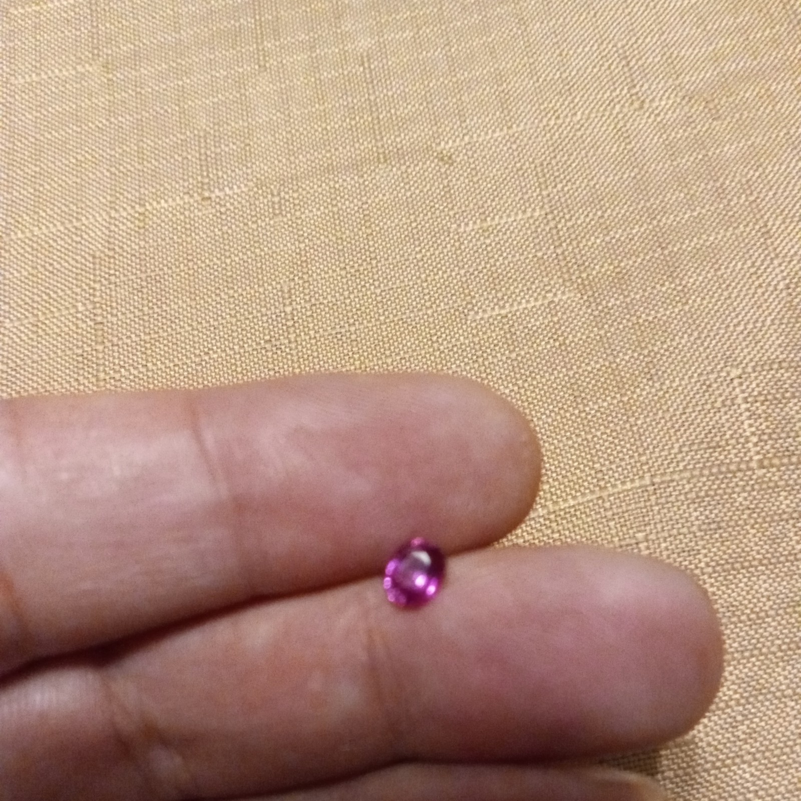 .57 ct natural purplish pink sapphire unheated oval shaped gorgeous 😍