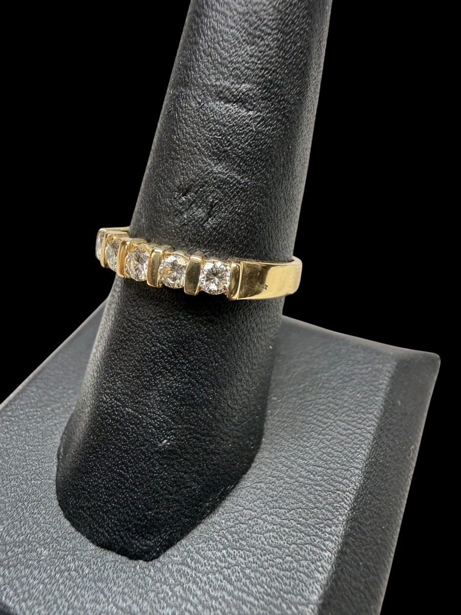 Lady’s Diamond Fashion Ring 5 Diamonds .20 Carat T.W. 14K Yellow Gol (MP3071715)