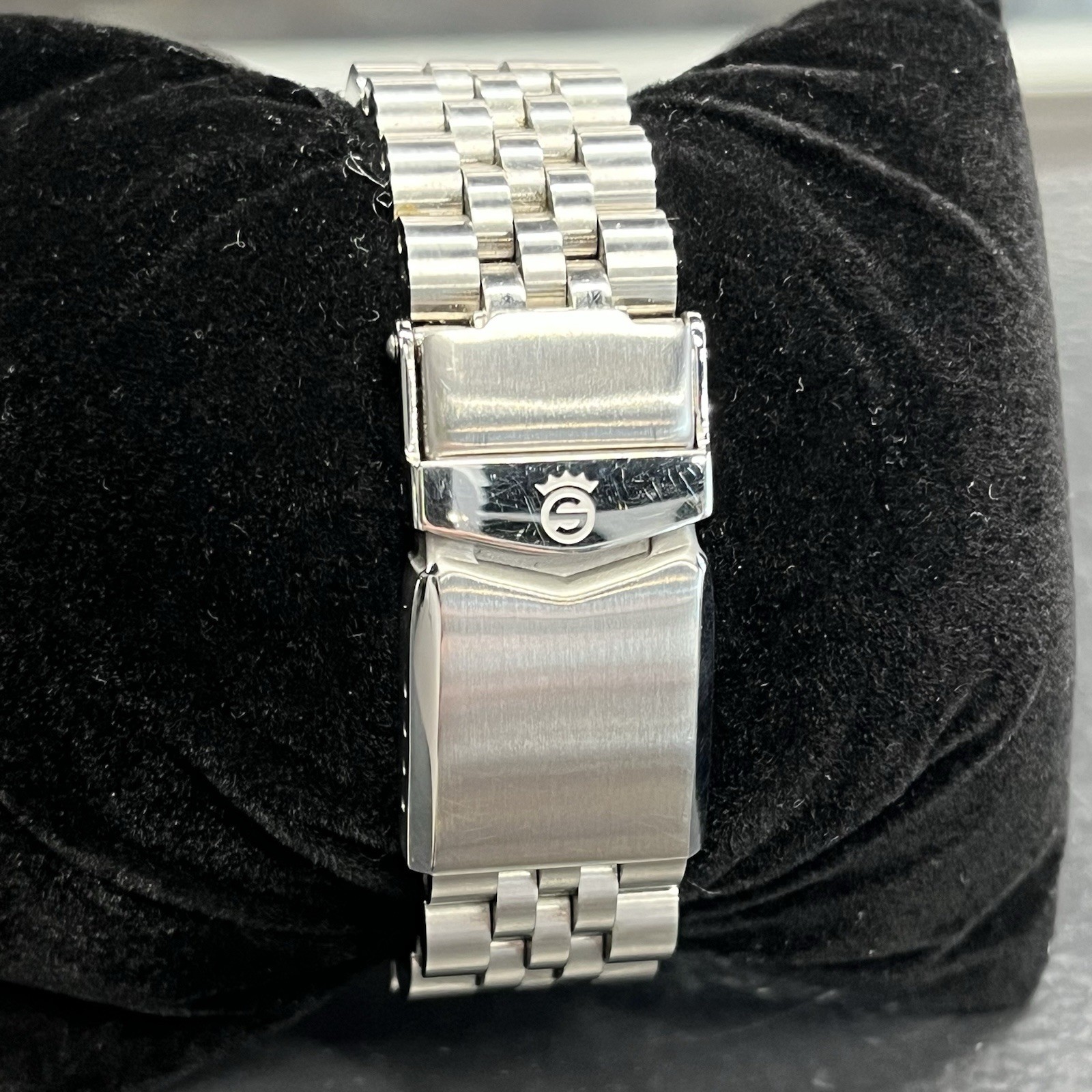 Steinhart Ocean One 39 Black Swiss Automatic Diver Watch