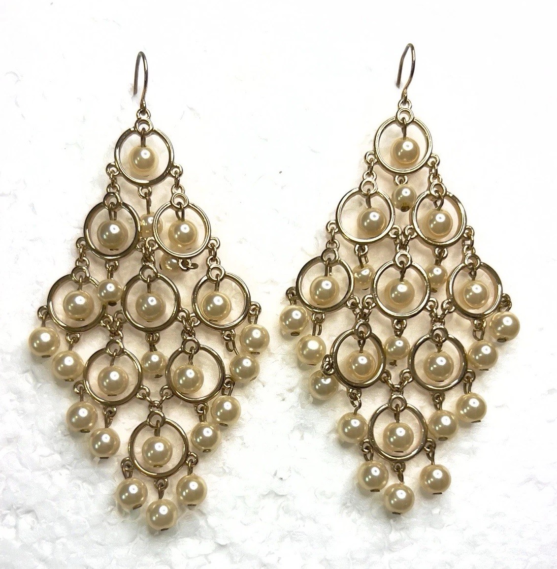 Elo7 Gold Tone Simulated Pearls Dangling Chandelier Earrings 3.5”