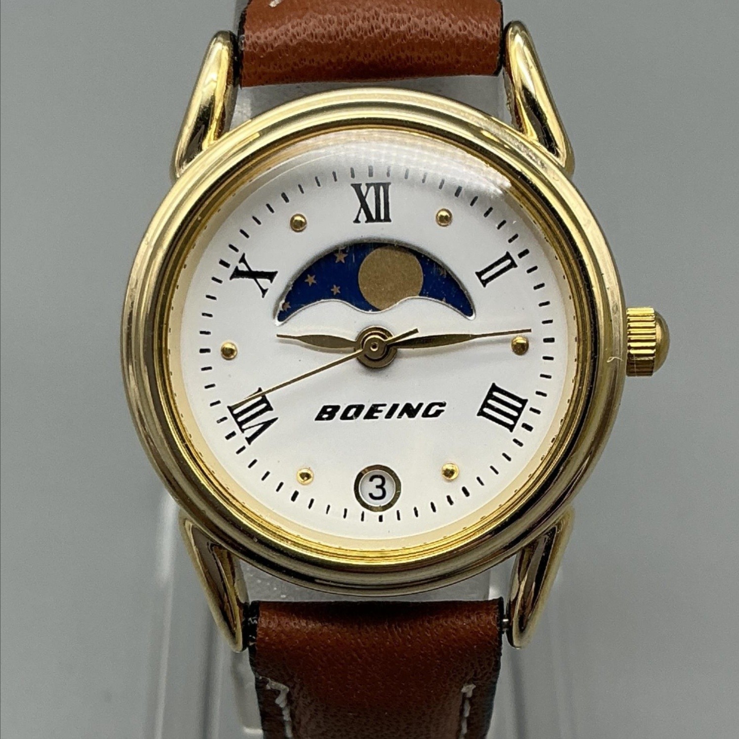 Boeing Womens Watch 25mm Day Night Moon Phase Gold Tone Leather Date New Battery