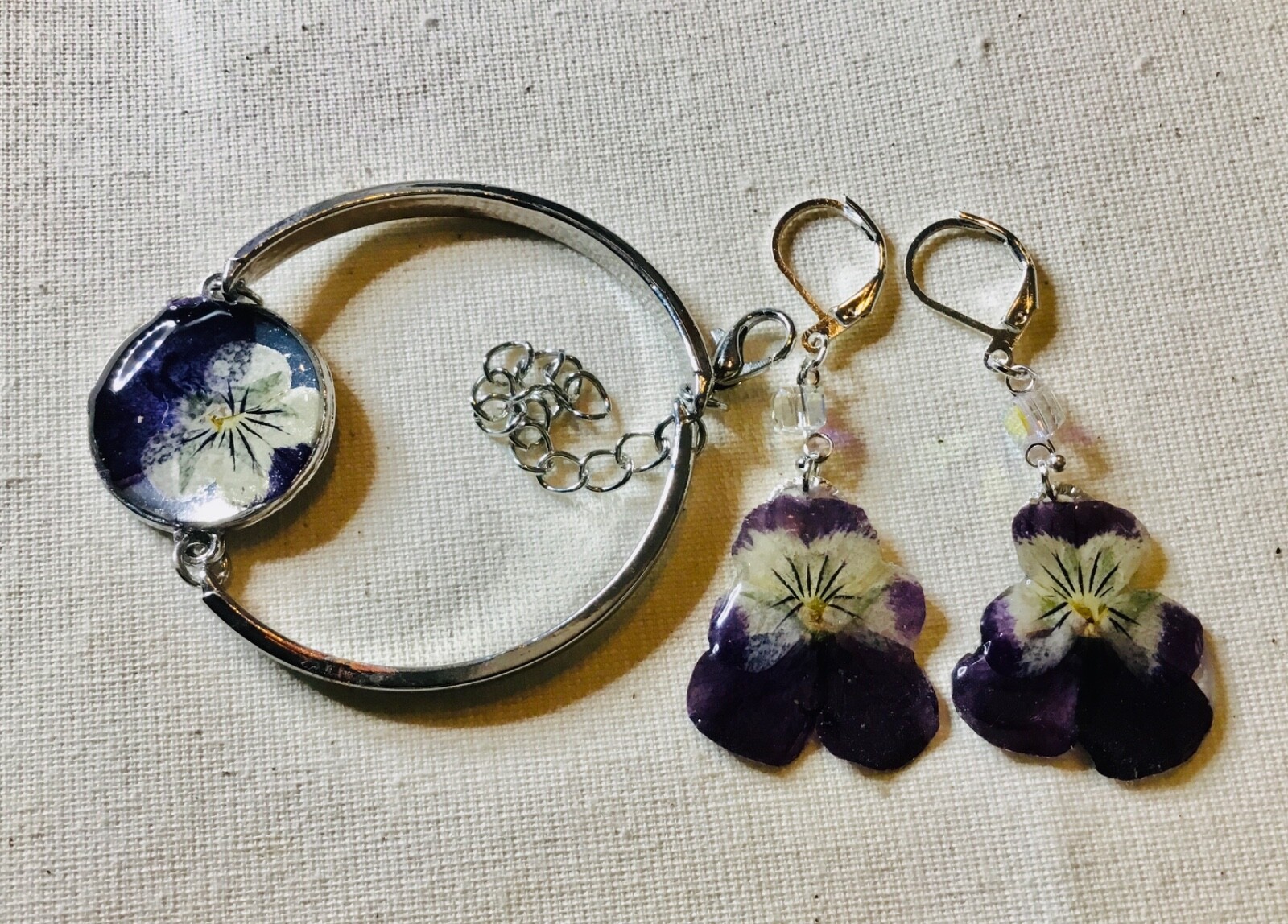 Violet Whispers – Botanical Viola Flower Jewelry Set | Handmade Bracelet