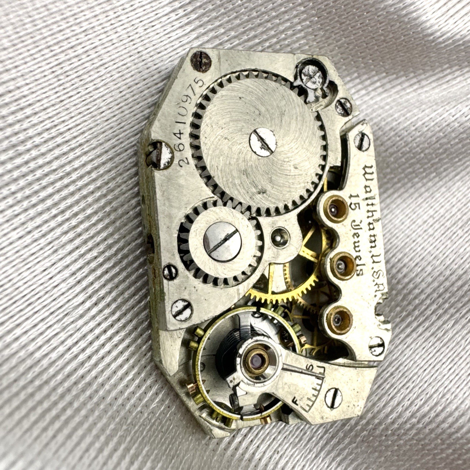 Waltham Wristwatch Movements Lot of 3 Mechanical 1918 Lady 10L , 15j Parts (724)