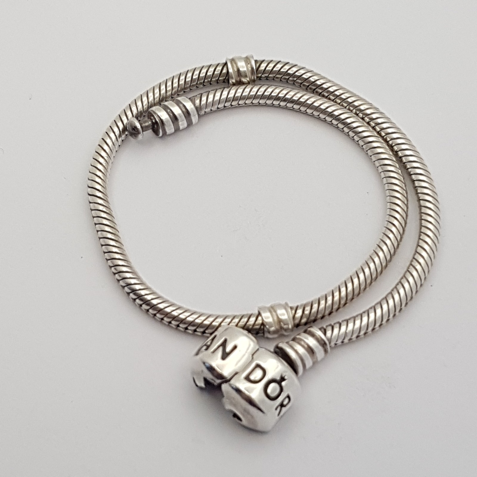 Authentic Pandora Silver Moments Snake Chain Bracelet 21.5cm 590702