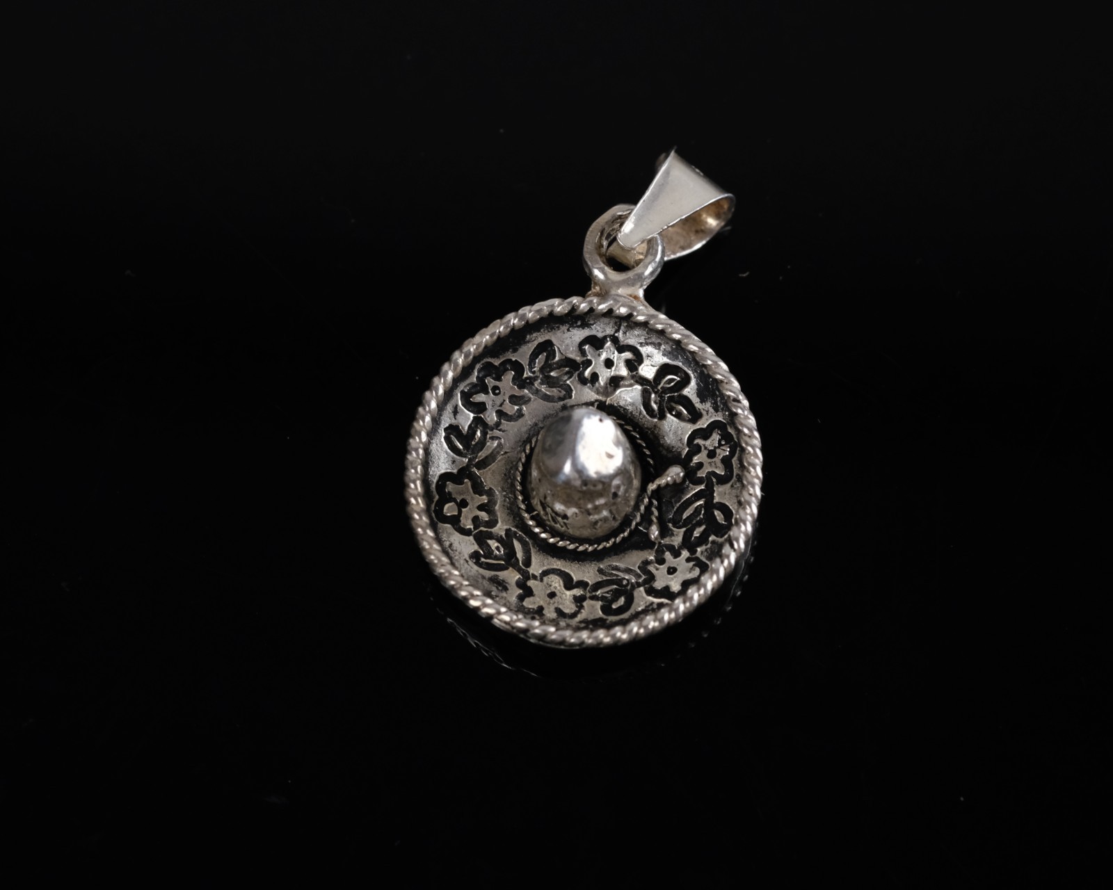 Hat Sombrero Pendant 925 Silver Mexico 4.7g Vintage Second Hand Jewelry