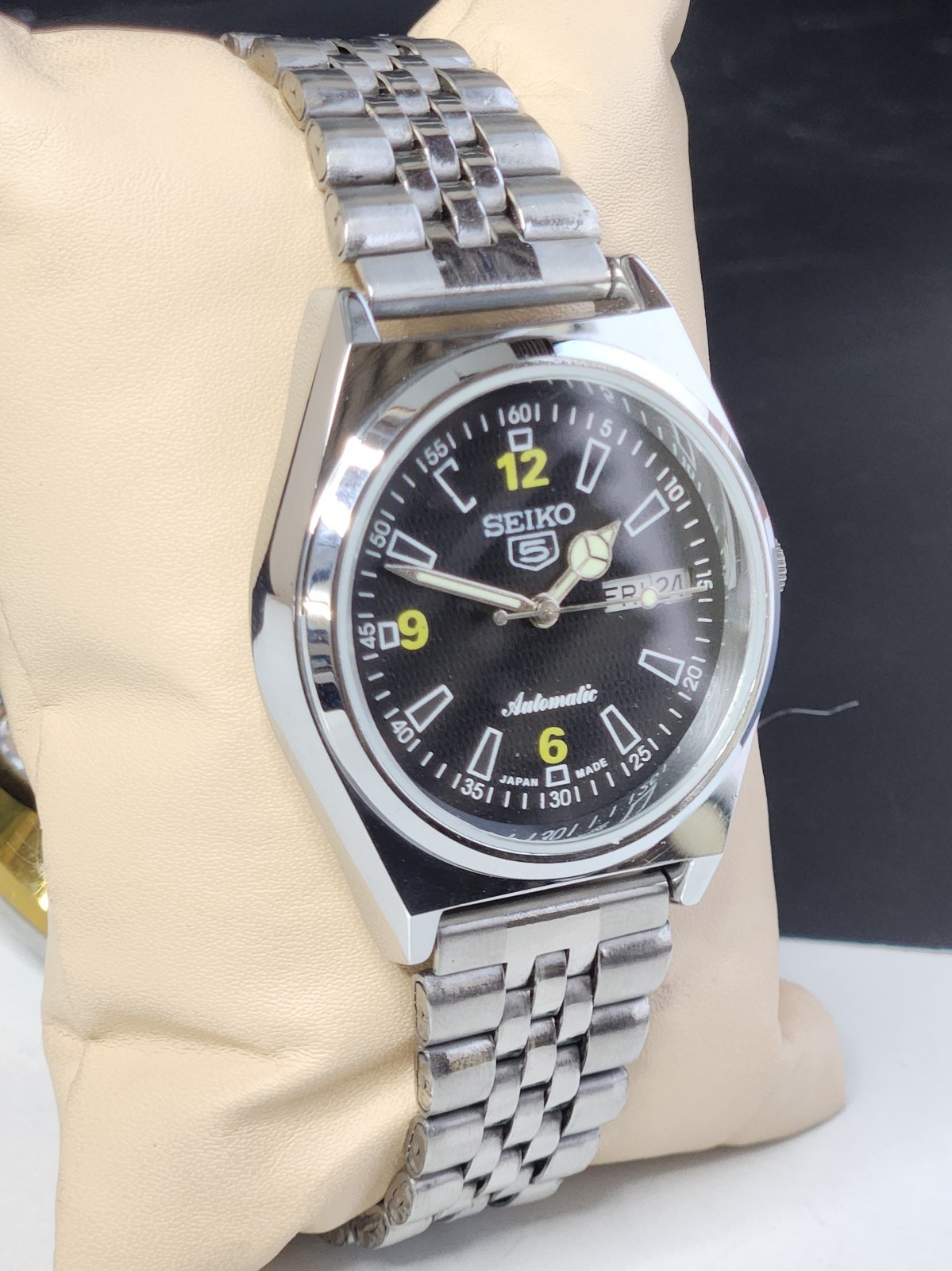 Vintage Seiko 5 Automatic 6309 17 Jewels Gentlemen’s Wrist Watch-Free Shipping