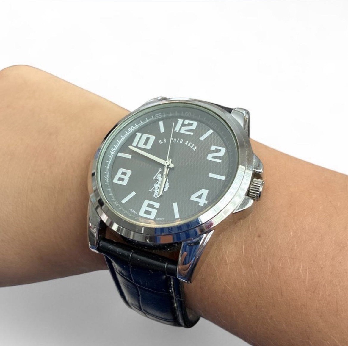 U.S. Polo Assn. Mens Quartz Watch Gray Textured Dial Black Leather Strap