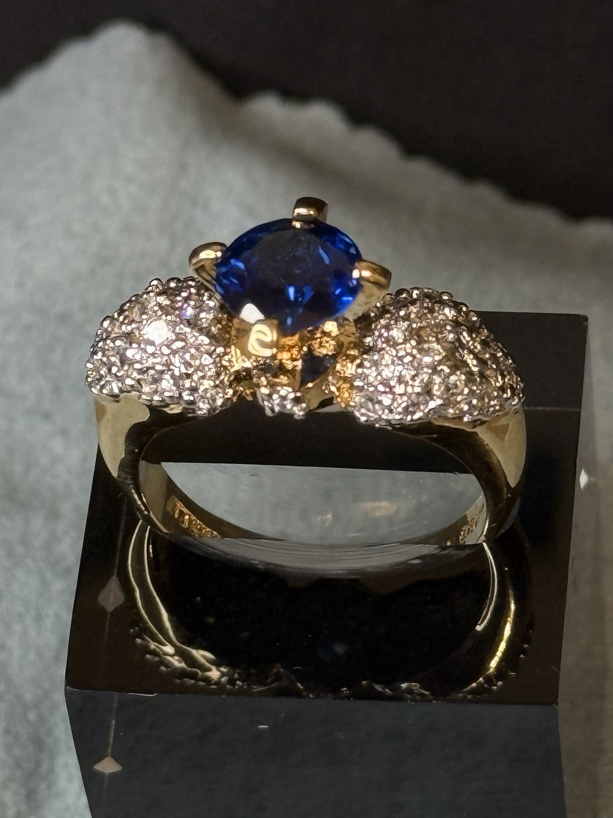 Vintage Signed LIND 14K HGE Blue Sapphire CZ Cluster Cocktail Ring Size 8.75