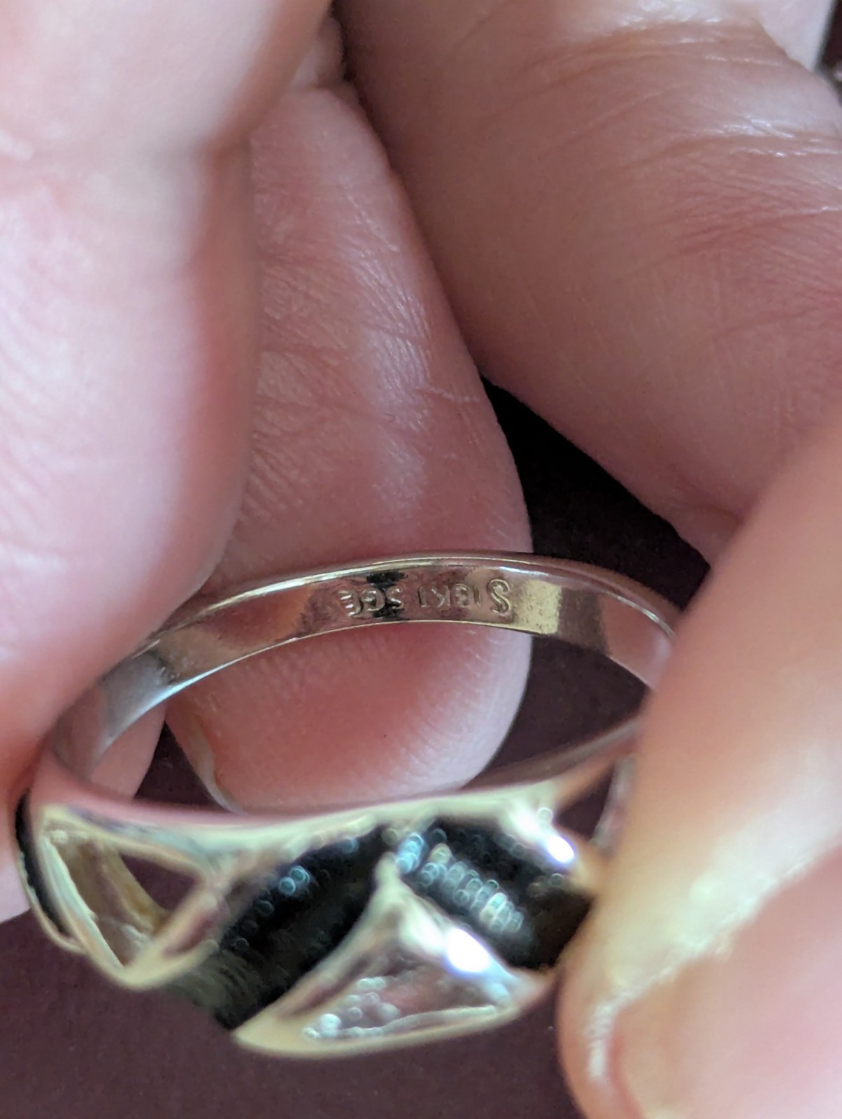 S 18K I Black Inlay Band Ring Size 6 4mm Wide Signed With 5 C or GE