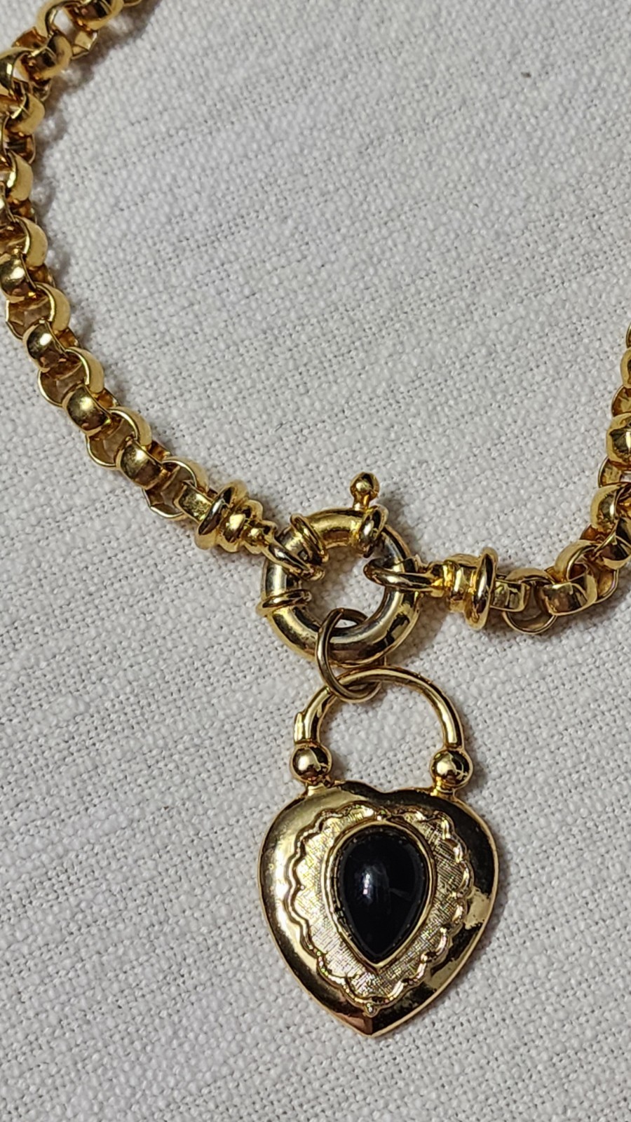 Vintage Joan Rivers Classic Collection Black Heart Padlock Pendant Rolo Necklace