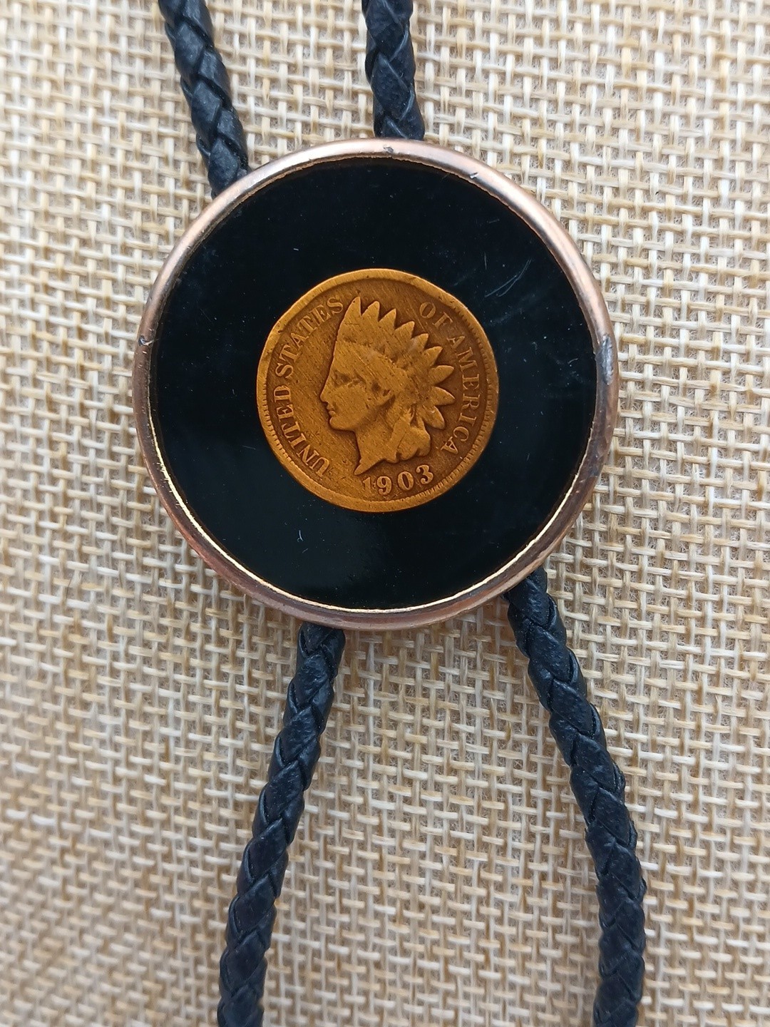 Vtg 1903 Indian Head Penny Coin Bolo Tie Gold Tone Metal Enamel Leather Cord
