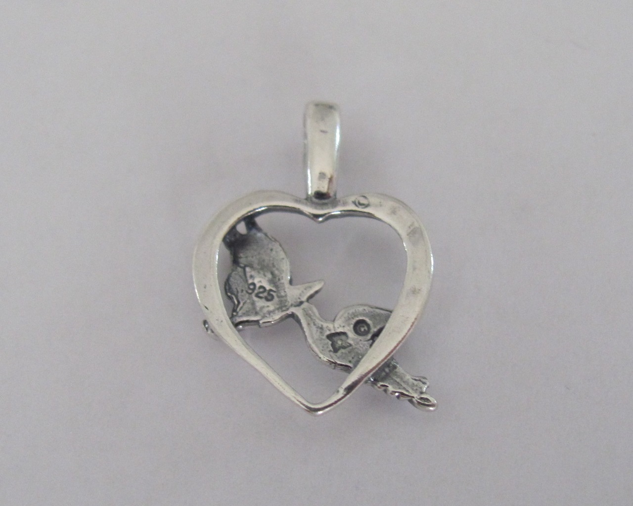 Sterling Silver 21mm Doves Love birds in heart small pendant.
