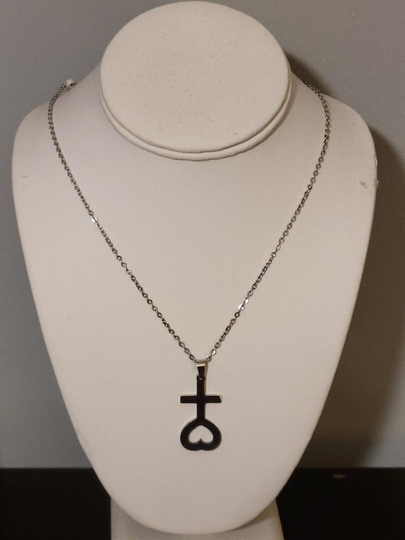 “Thien Tam” Titanium Stainless Steel Cross and Heart 3.6 cm with Chain 18”