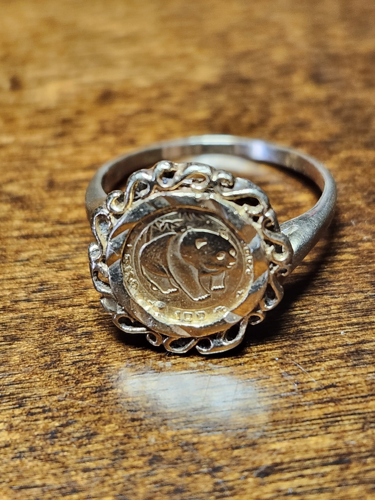 10kt Yellow Gold Vintage 1983 Chinese Panda Coin Ring 3 grams Size 6.5