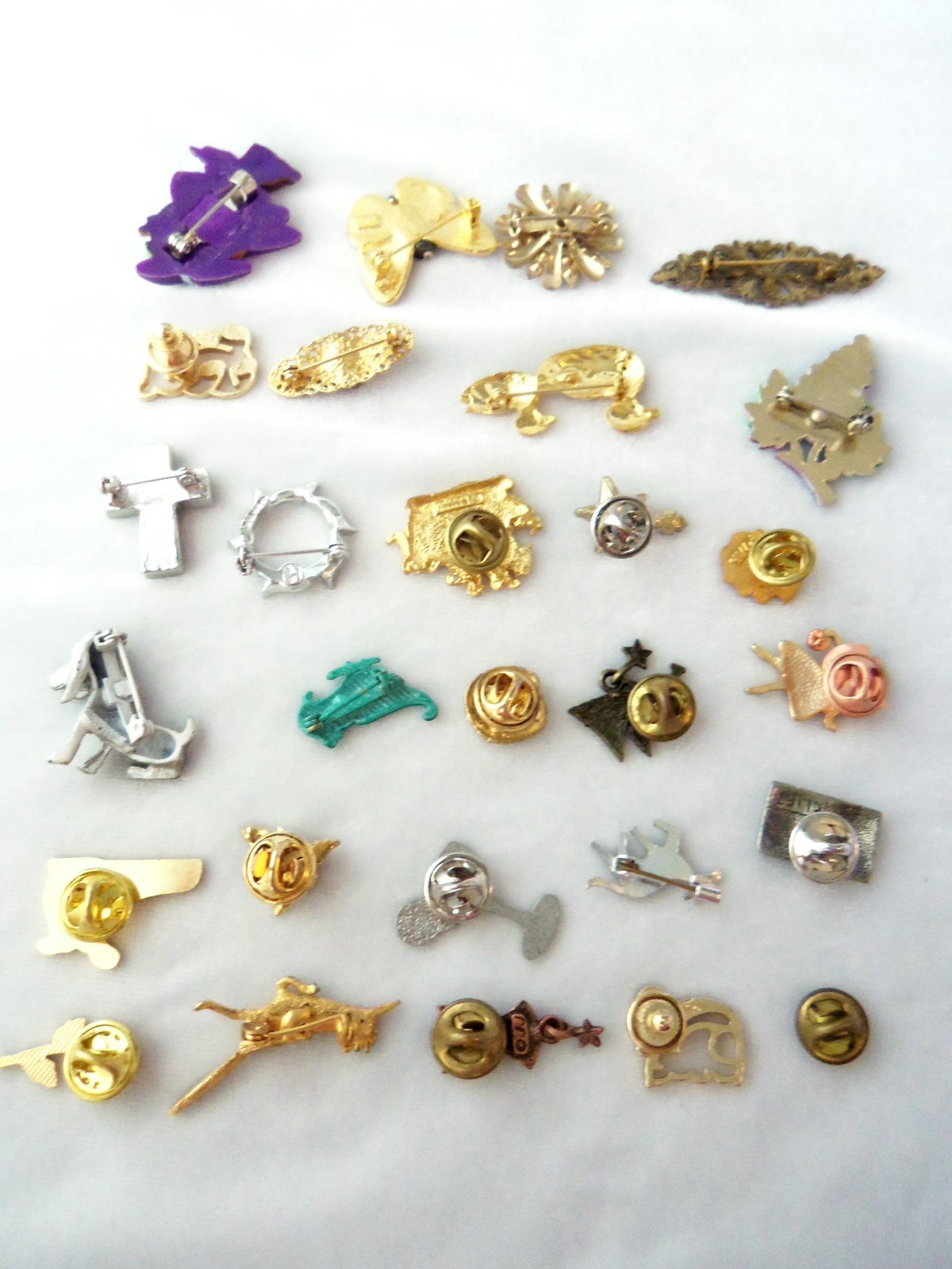 28 PC Vintage Mixed Lot Vintage Small Pins & Lapel Pins #1B