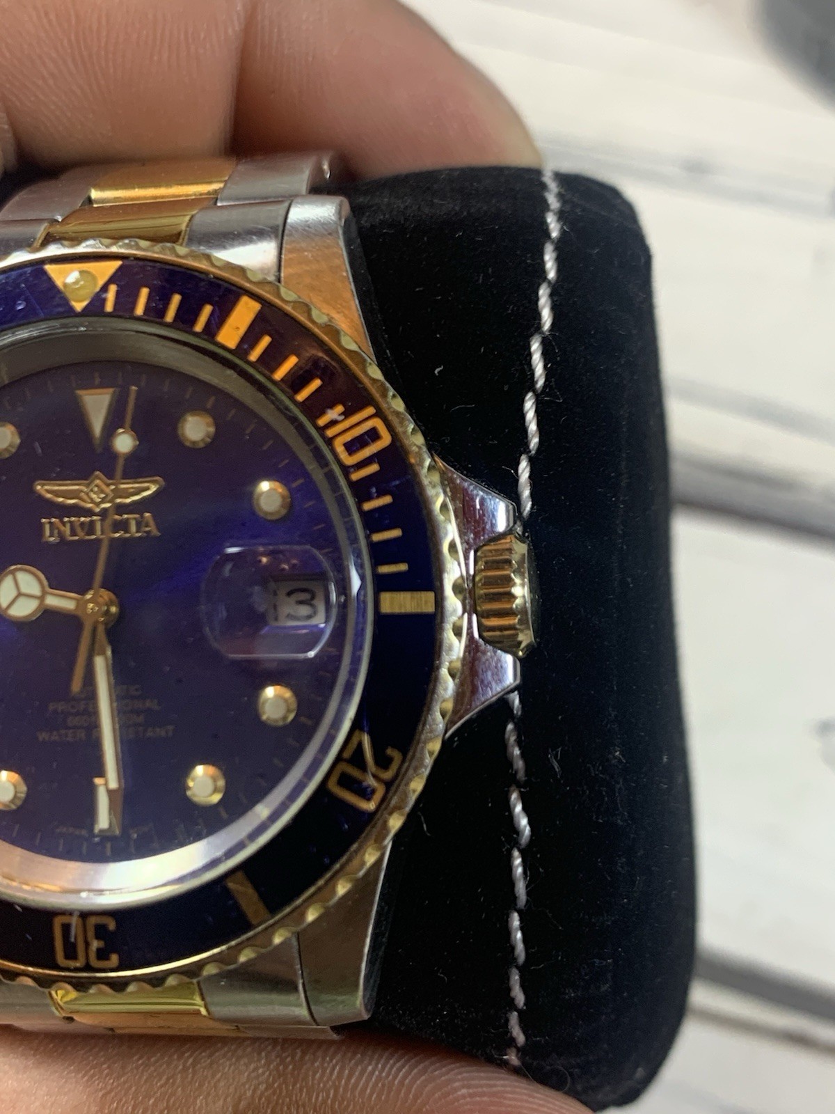 Invicta 89280B Pro Diver 23k Men’s Wrist Watch – Silver/Gold Case & Bracelet