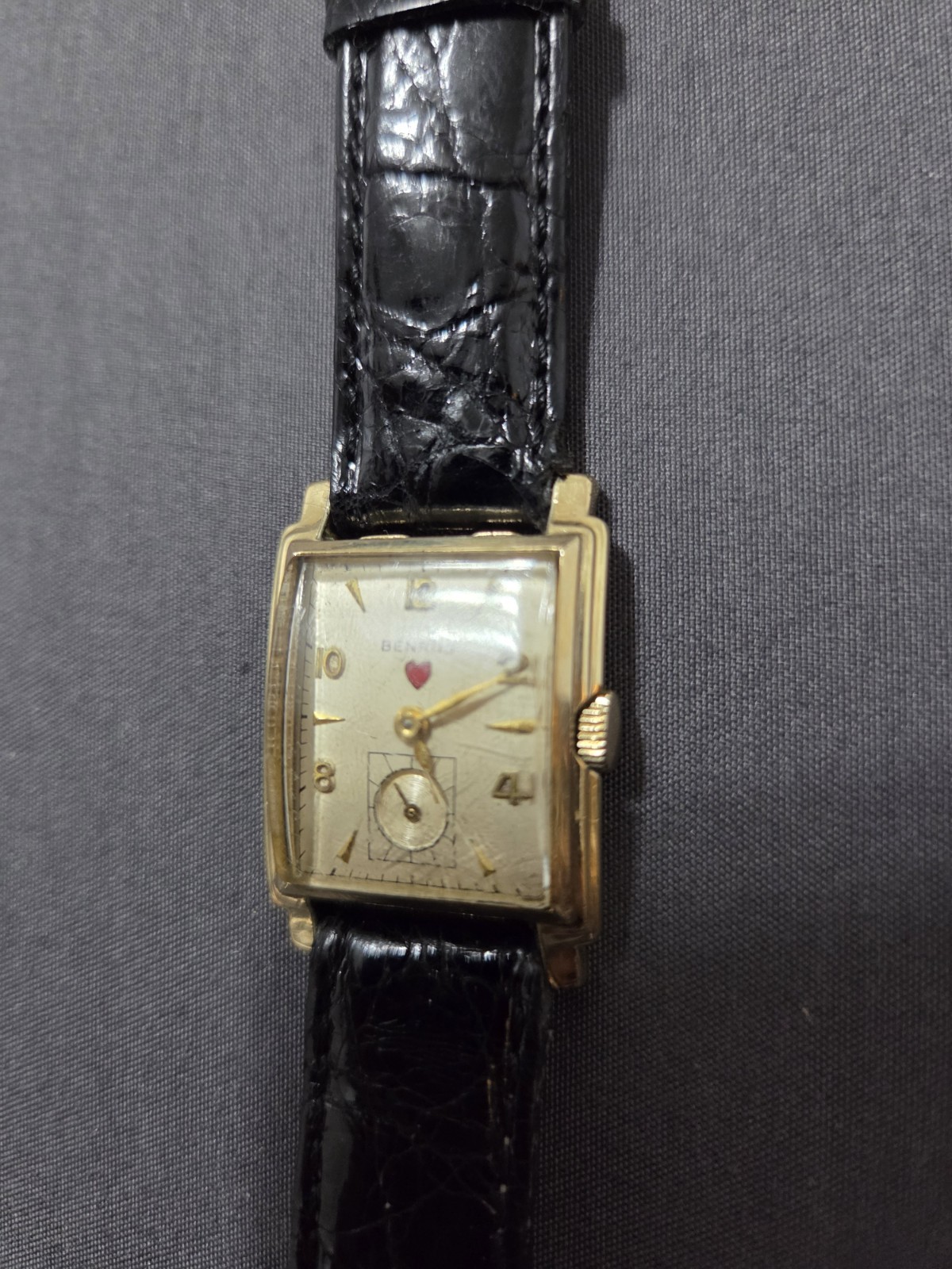 Vintage Benrus Sweetheart Red Heart 10K Gold Filled Mechanical Watch RUNNING