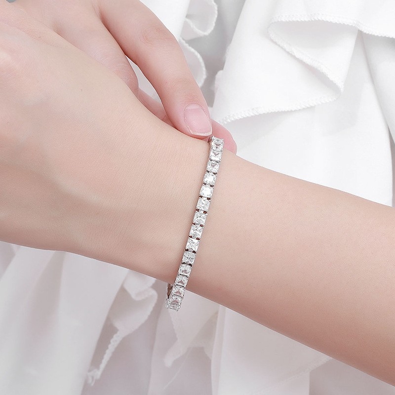 Ladies Princess Cut 4mm VVS1 MOISSANITE Tennis Chain Bracelet SOLID 925 Silver