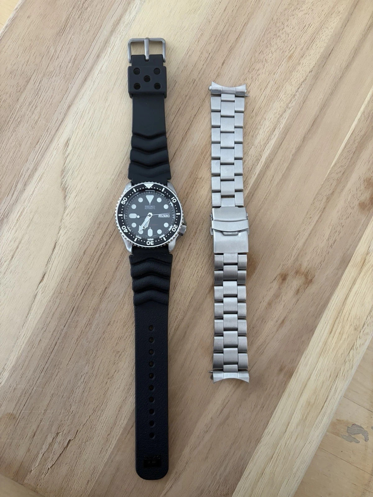 Seiko SKX007 OEM+ Brand New 7S26-0020 Movement Automatic Diver Watch