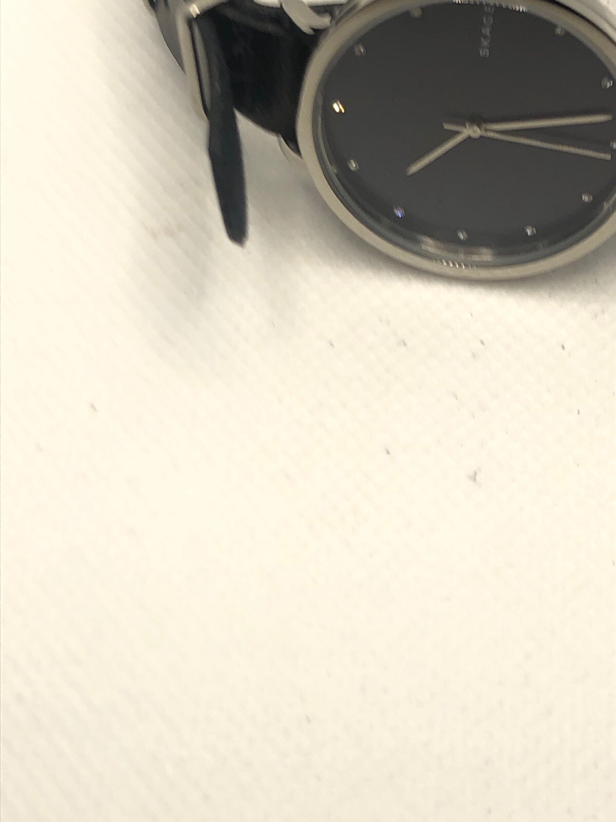 Skagen SKW2582 Women’s Black Leather Analog Blue Dial Quartz Genuine Watch OL37
