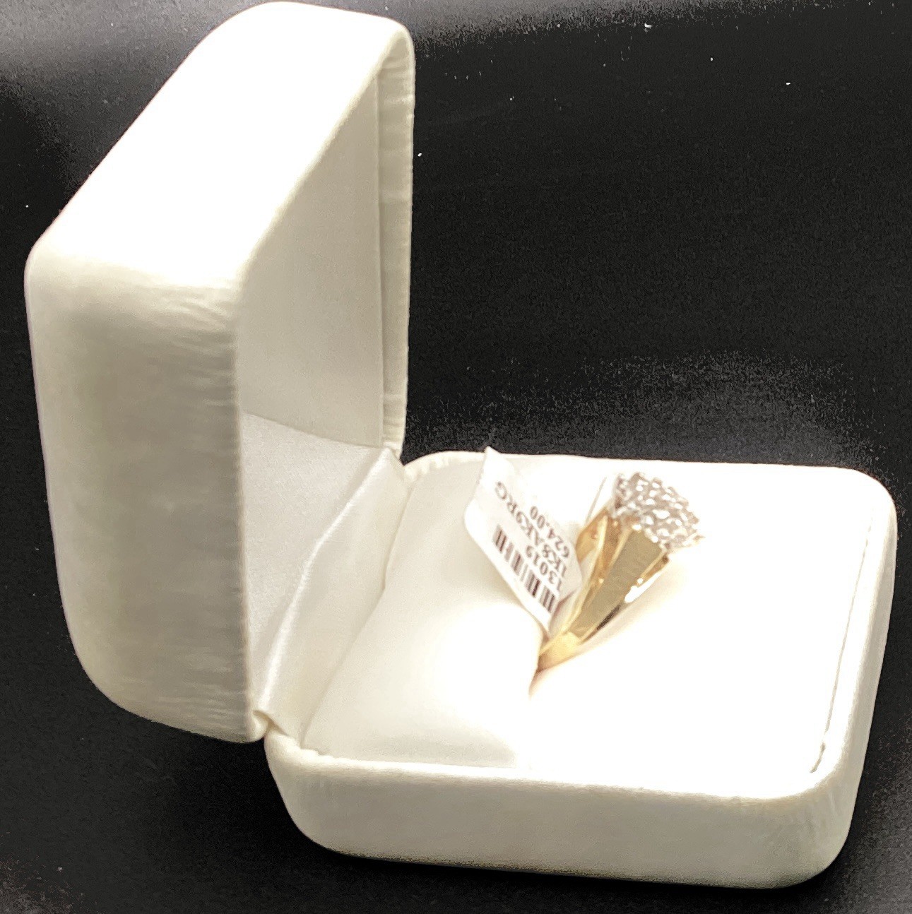 NWT 10 KT Stamped Yellow Gold Women’s 0.15 CTW Cluster Diamond Ring SZ 7.25