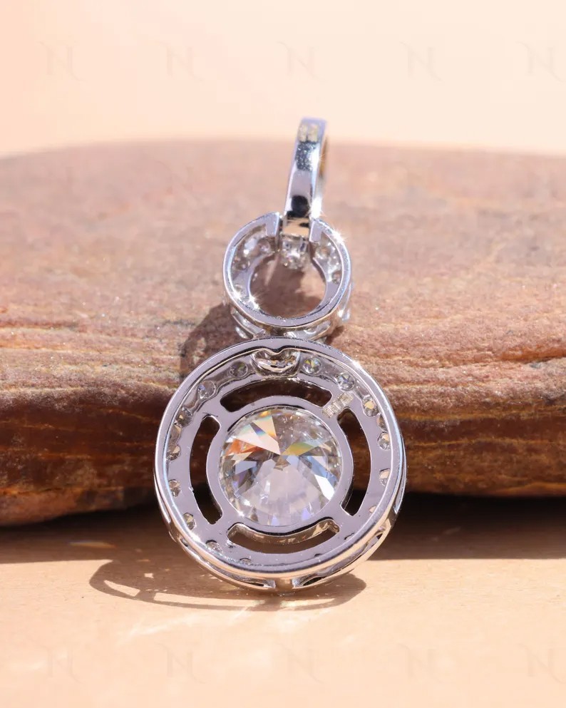 RARE 4.12 Ct Certified White Diamond Solitaire Pendant/Necklace, Great Luster !