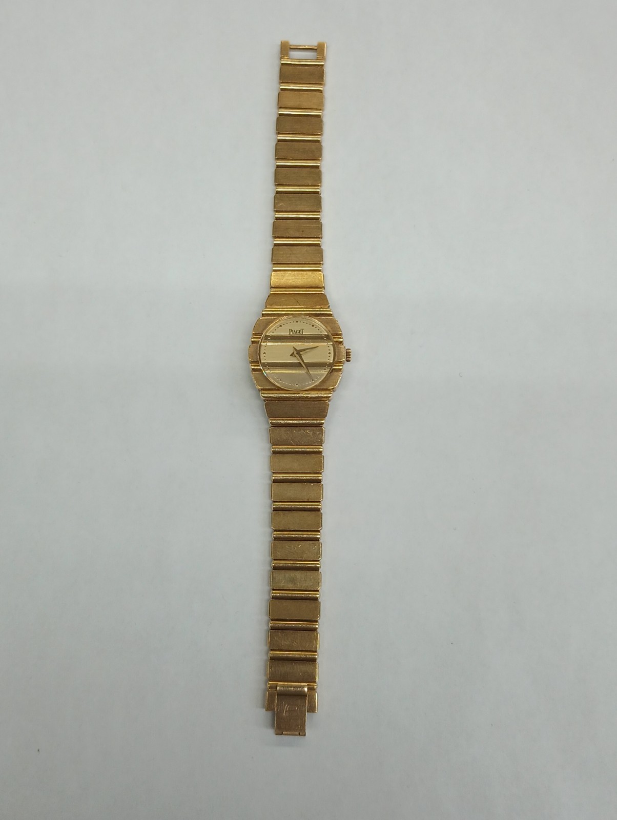 Piaget Polo 18K Yellow Gold Round Dial Ladies 861 C701 Quartz Watch