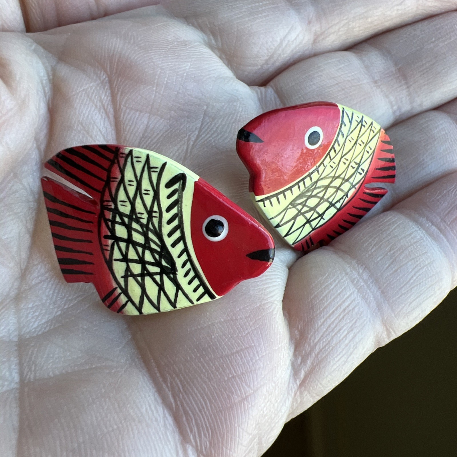 Red Fish Earrings 1” Lightweight Pierced Nautical Retro EUC