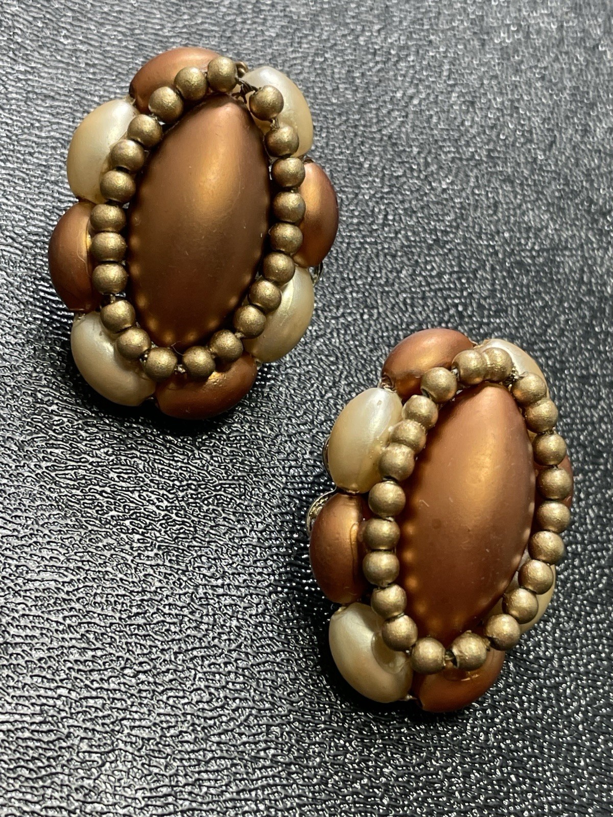 Vintage 1.4” Brown Beaded Cluster Flower Retro Clip Earrings