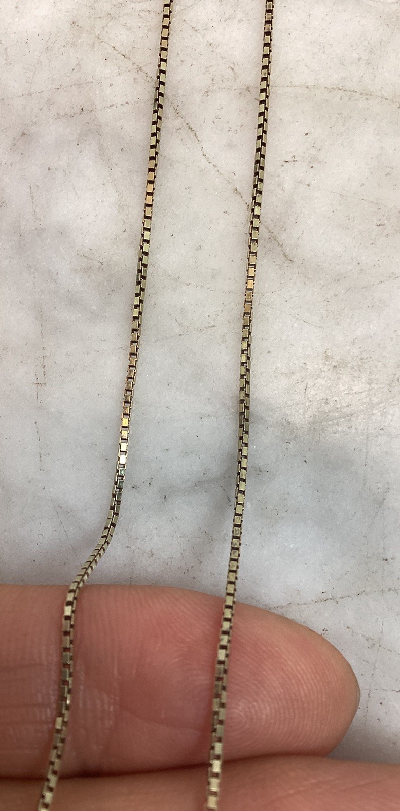 Vintage 14K Gold Box Chain Necklace 14.75” Long 2.53 Grams