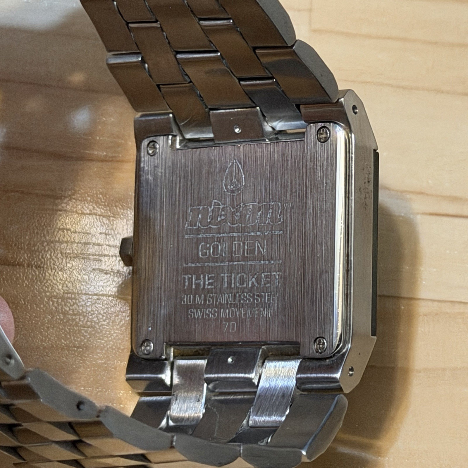 Nixon The Ticket “Golden” Wood Grain Dial Stainless Steel Mens Analog Watch RUNS