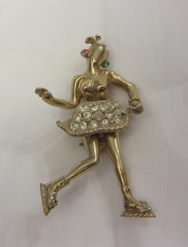 VTG Ice Skater Girl Pin Brooch Gold Tone Ice Skating w/ Rhinestones