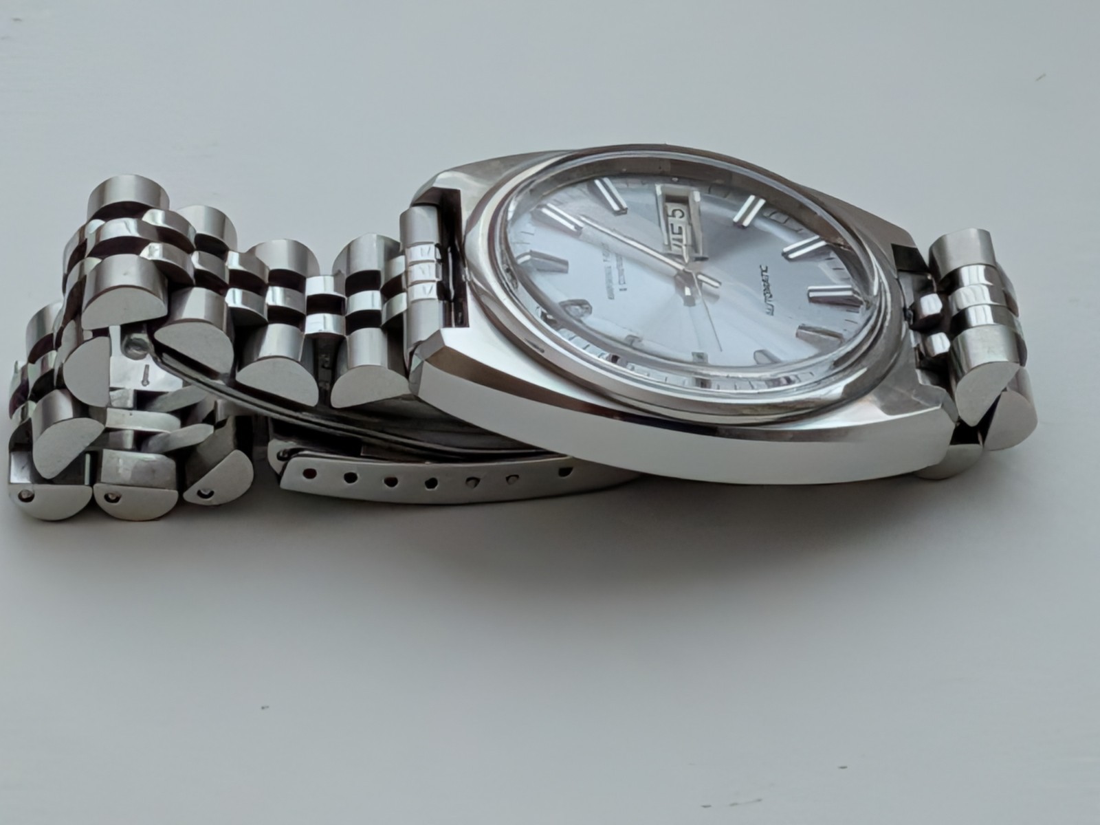 Marshall Field & Company Swiss Made Men’s Automatic Watch Nice! Runs&Looks Great