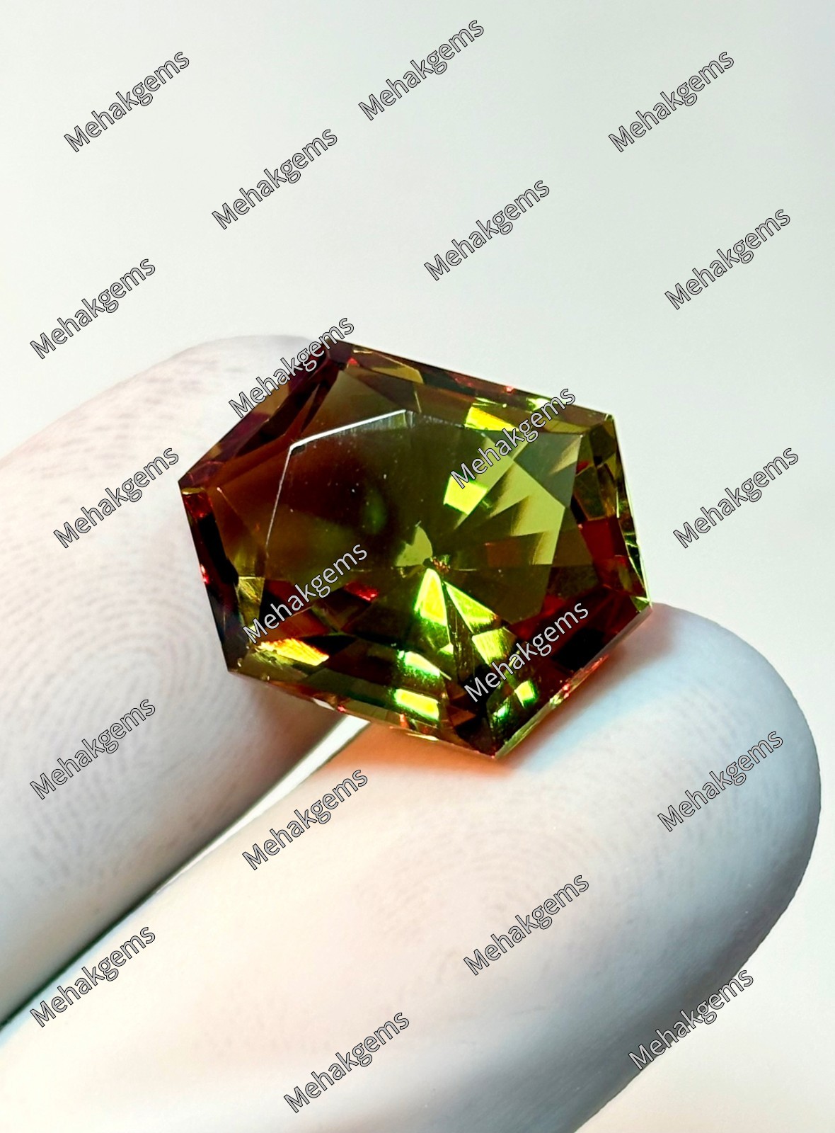 16 Ct Color Changing Zultanite Gemstone, Custom Fantasy Cut Hexagon Diaspore